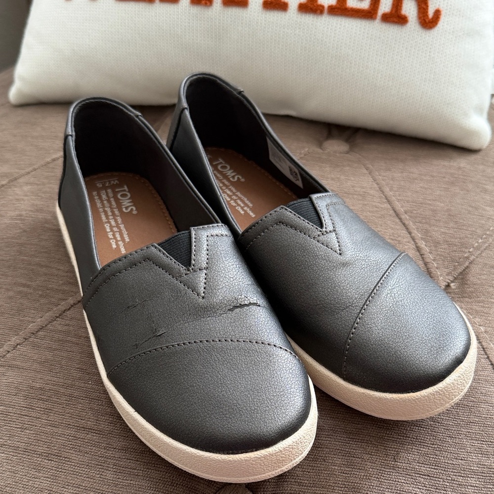 Toms Charcoal Slip-On Shoes! FREE! Brandnew